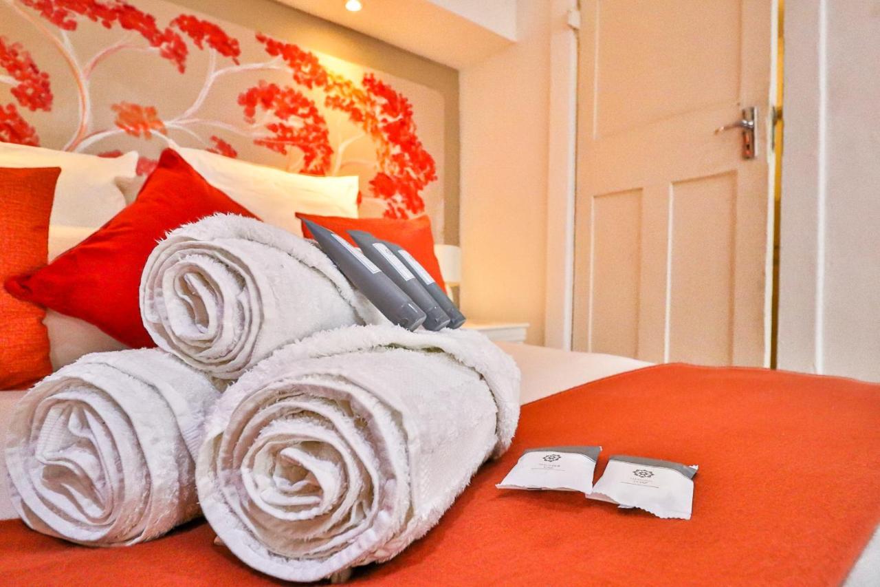 Sunbury Bed And Breakfast โจฮันเนสเบิร์ก ภายนอก รูปภาพ