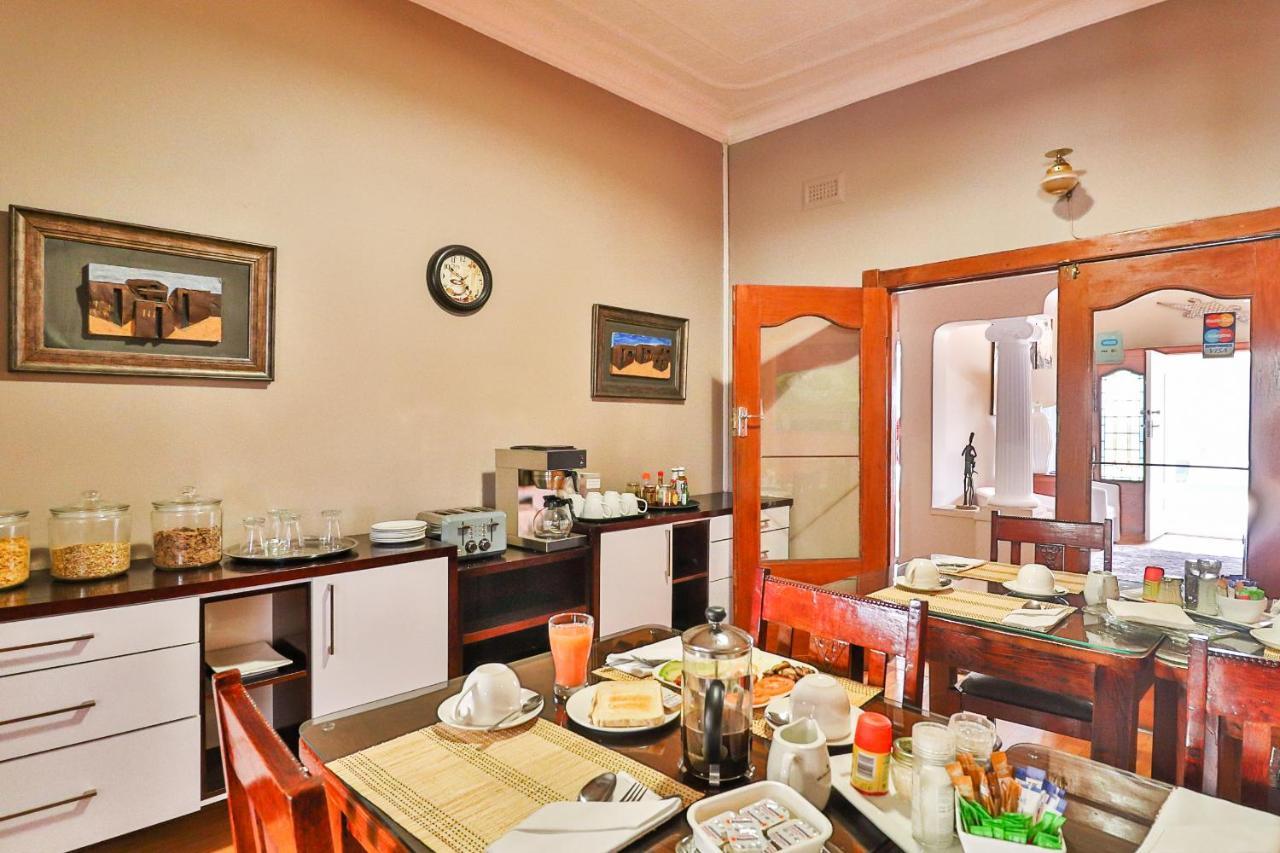 Sunbury Bed And Breakfast โจฮันเนสเบิร์ก ภายนอก รูปภาพ