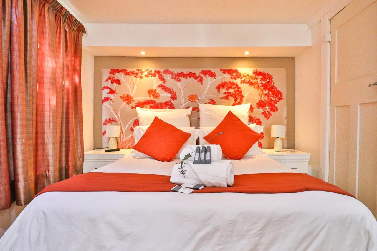 Sunbury Bed And Breakfast โจฮันเนสเบิร์ก ภายนอก รูปภาพ