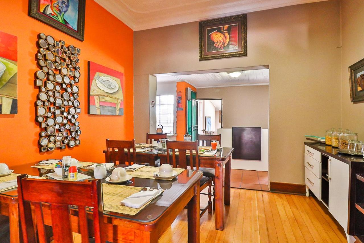 Sunbury Bed And Breakfast โจฮันเนสเบิร์ก ภายนอก รูปภาพ