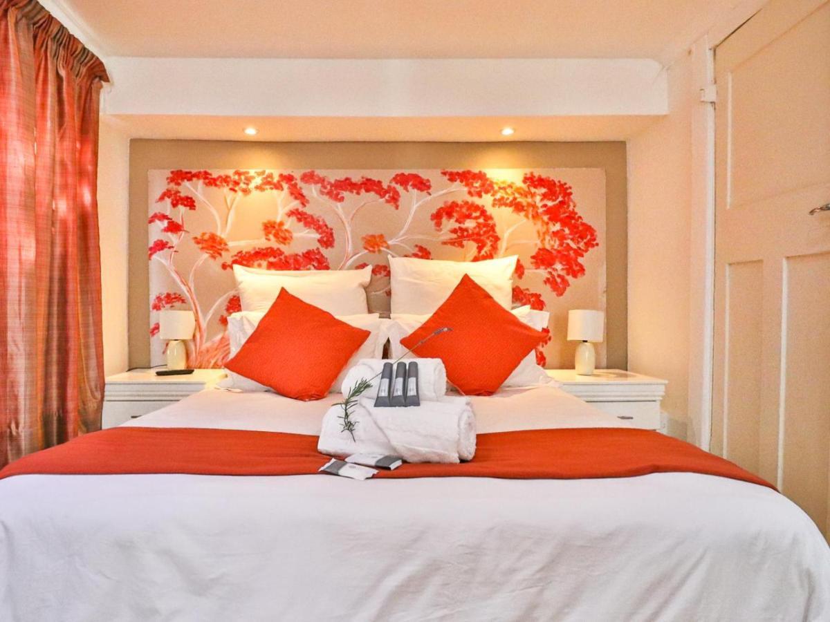 Sunbury Bed And Breakfast โจฮันเนสเบิร์ก ภายนอก รูปภาพ